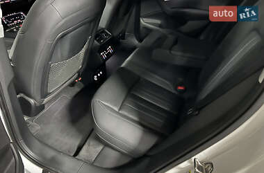 Внедорожник / Кроссовер Audi e-tron 2019 в 