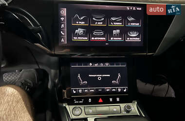 Внедорожник / Кроссовер Audi e-tron 2019 в 