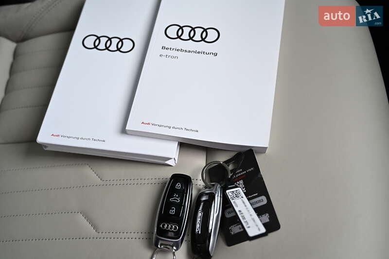 Внедорожник / Кроссовер Audi e-tron 2022 в Львове