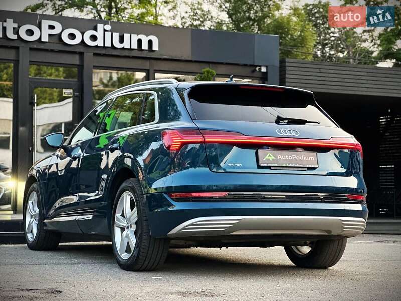 Внедорожник / Кроссовер Audi e-tron 2019 в Киеве