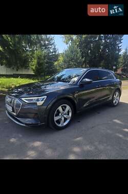 Внедорожник / Кроссовер Audi e-tron 2019 в Иршаве