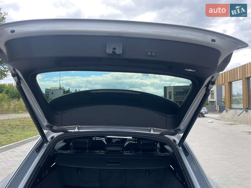 Внедорожник / Кроссовер Audi e-tron 2022 в Ровно
