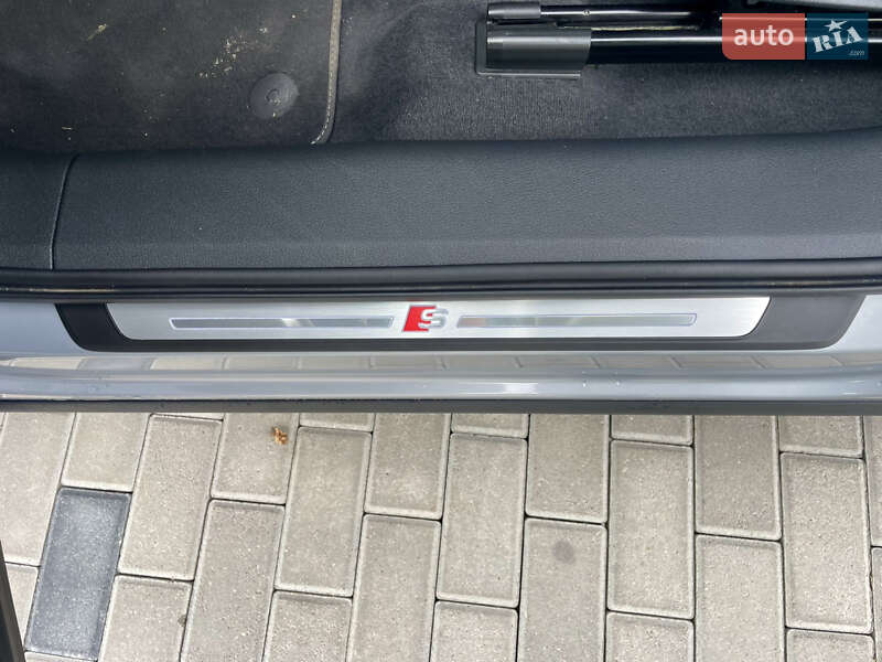 Внедорожник / Кроссовер Audi e-tron 2022 в Ровно