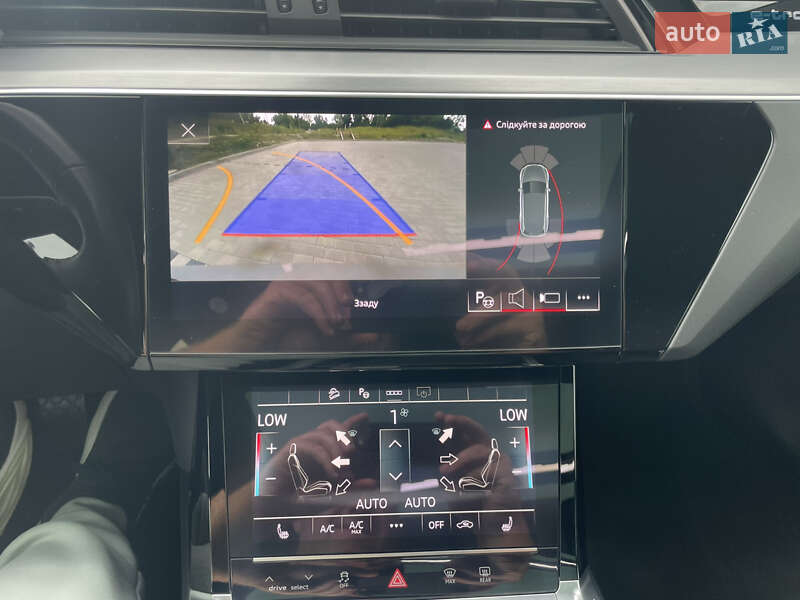 Внедорожник / Кроссовер Audi e-tron 2022 в Ровно