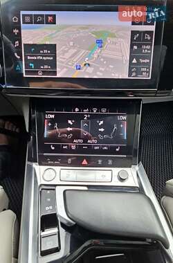 Внедорожник / Кроссовер Audi e-tron 2019 в 