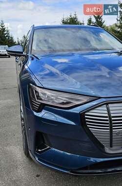 Внедорожник / Кроссовер Audi e-tron 2019 в 