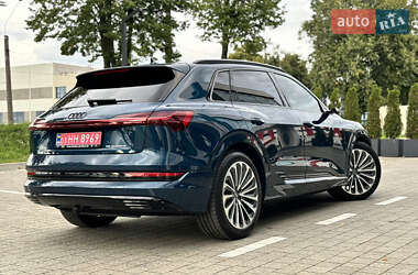 Внедорожник / Кроссовер Audi e-tron 2020 в 