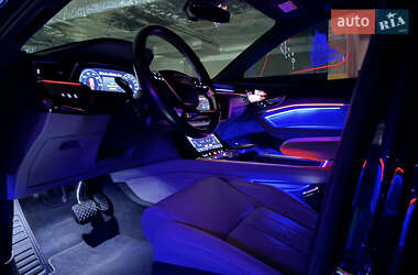 Внедорожник / Кроссовер Audi e-tron 2020 в 