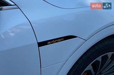 Внедорожник / Кроссовер Audi e-tron 2020 в 