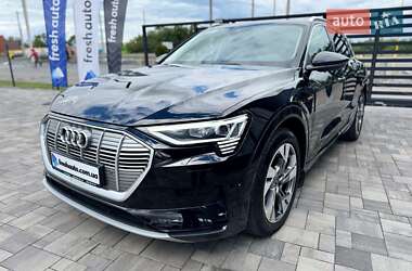 Внедорожник / Кроссовер Audi e-tron 2019 в 