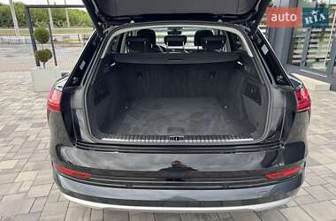 Внедорожник / Кроссовер Audi e-tron 2019 в 
