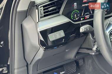Внедорожник / Кроссовер Audi e-tron 2019 в 