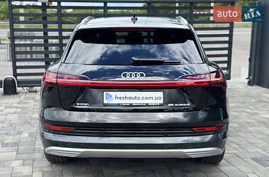 Внедорожник / Кроссовер Audi e-tron 2019 в 