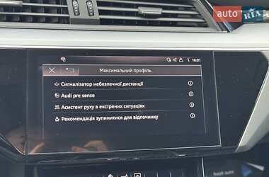 Внедорожник / Кроссовер Audi e-tron 2019 в 