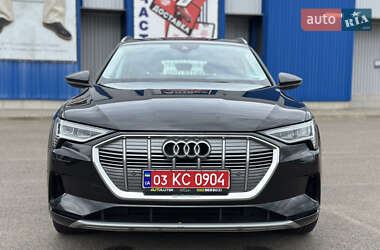 Внедорожник / Кроссовер Audi e-tron 2020 в 