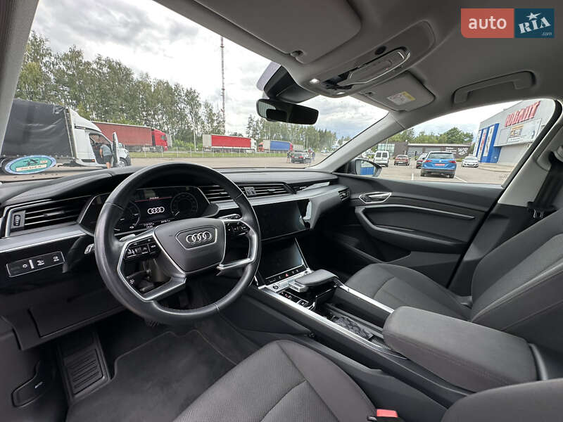 Позашляховик / Кросовер Audi e-tron 2020 в Луцьку фото 14 Позашляховик / Кросовер Audi e-tron 2020 в Луцьку