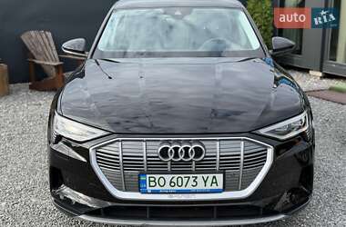 Внедорожник / Кроссовер Audi e-tron 2021 в 