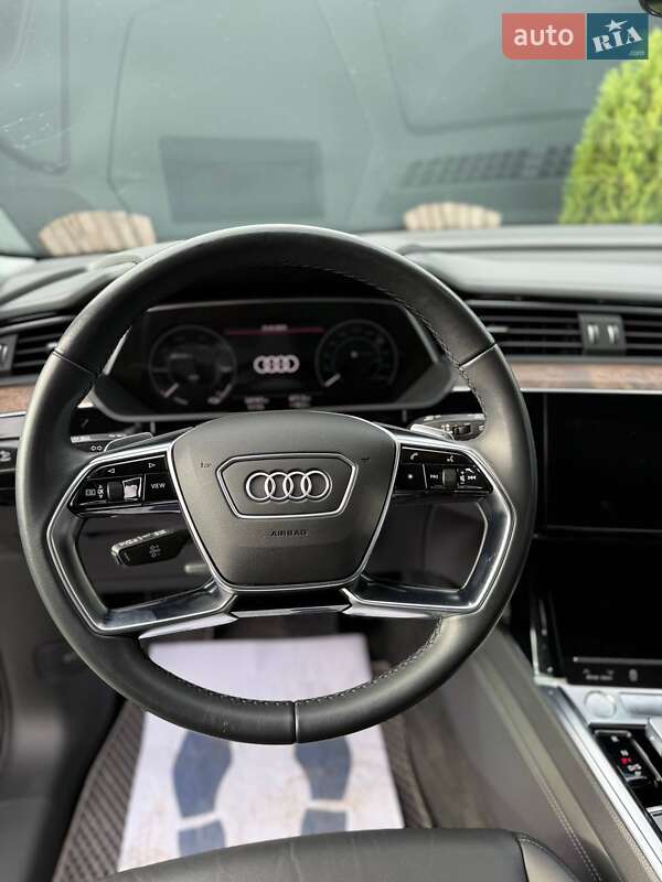 Позашляховик / Кросовер Audi e-tron 2021 в Тернополі
