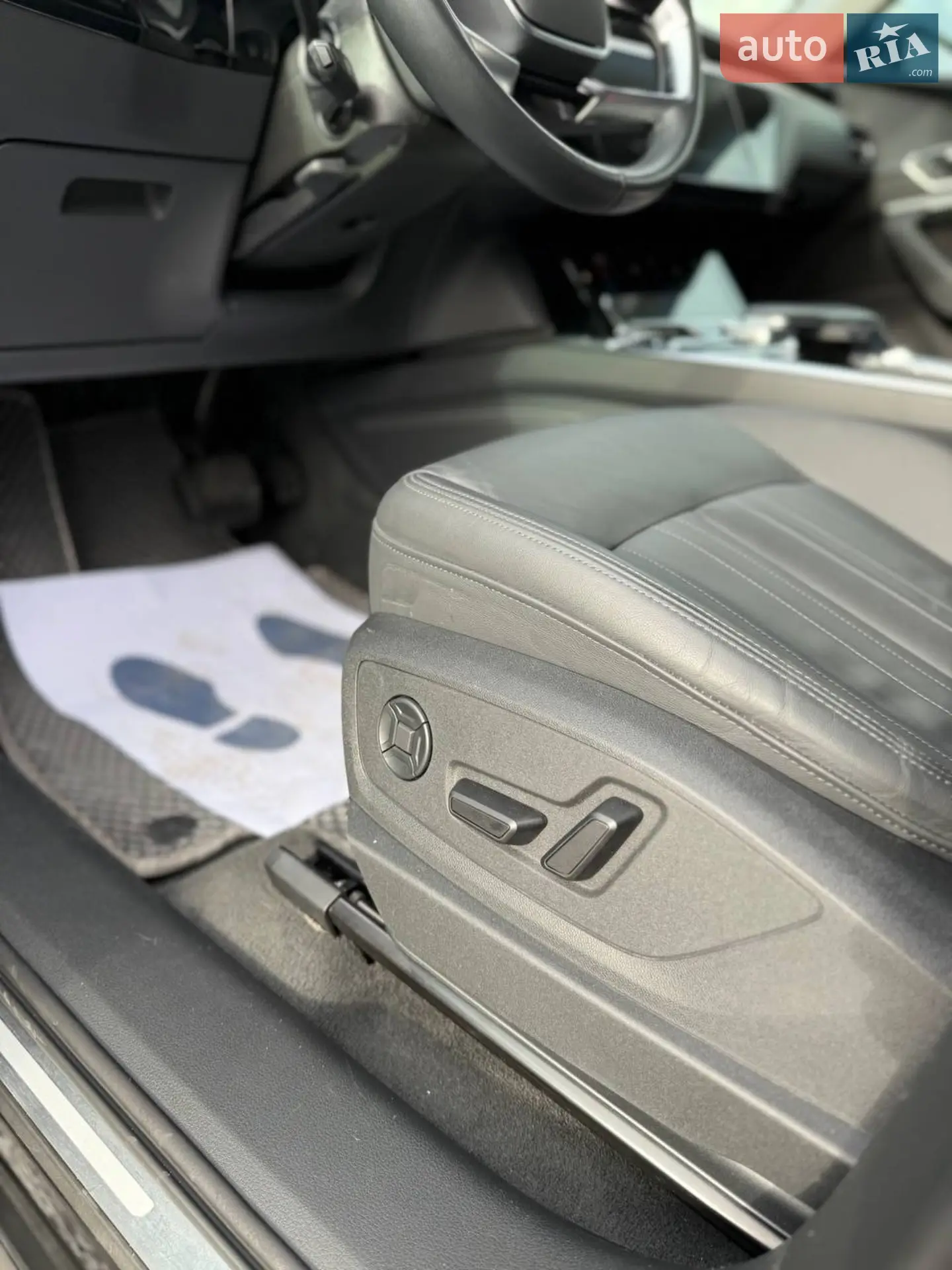 2021 Audi e-tron - мініатюра 14