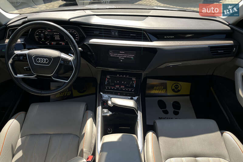 Внедорожник / Кроссовер Audi e-tron 2019 в Мукачево