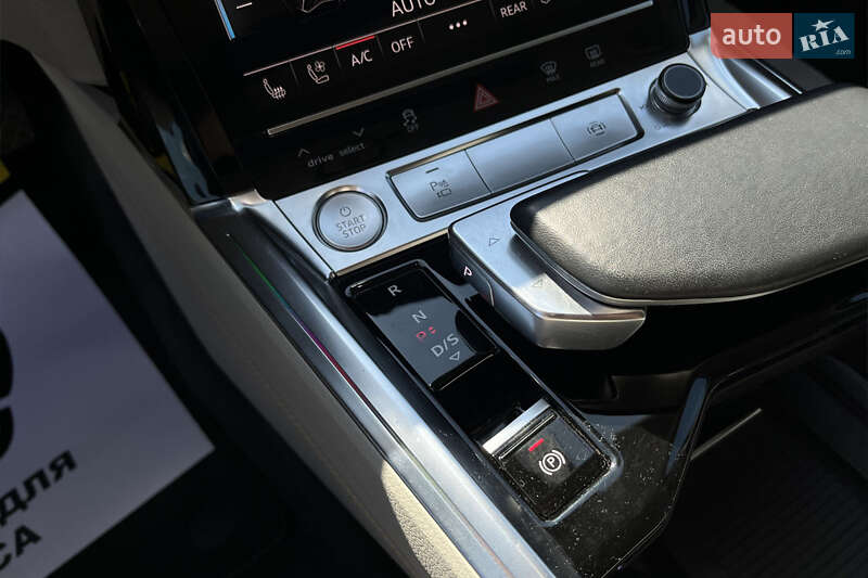 Внедорожник / Кроссовер Audi e-tron 2019 в Мукачево