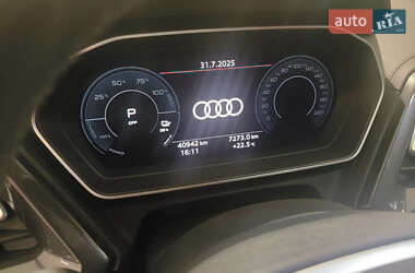 Внедорожник / Кроссовер Audi e-tron 2022 в 
