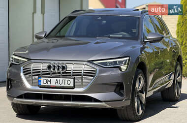 Внедорожник / Кроссовер Audi e-tron 2019 в 