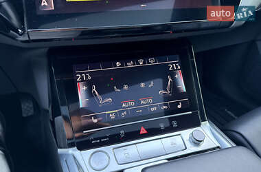 Внедорожник / Кроссовер Audi e-tron 2019 в 