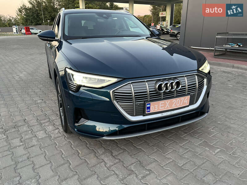 Позашляховик / Кросовер Audi e-tron 2020 в Дніпрі