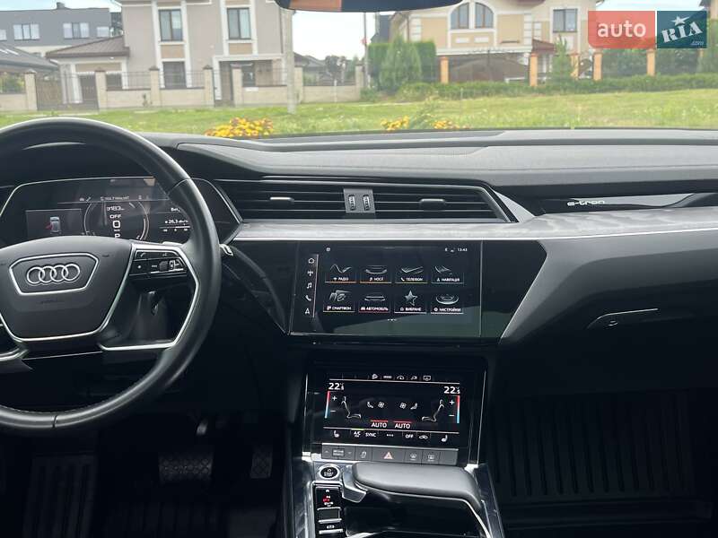 Внедорожник / Кроссовер Audi e-tron 2021 в Ровно