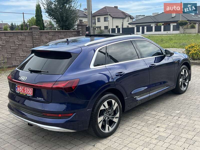 Внедорожник / Кроссовер Audi e-tron 2021 в Ровно