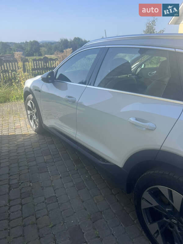 Внедорожник / Кроссовер Audi e-tron 2019 в Косове фото 9 Внедорожник / Кроссовер Audi e-tron 2019 в Косове