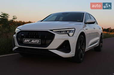 Позашляховик / Кросовер Audi e-tron 2022 в Києві