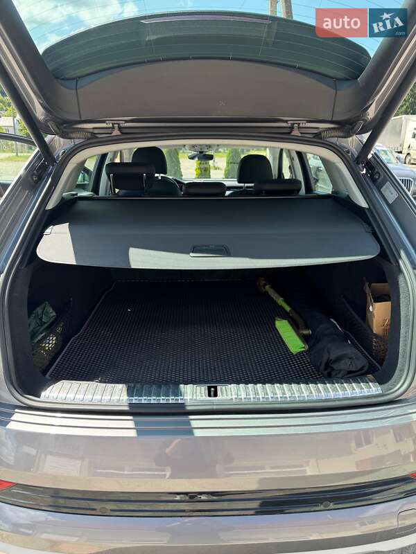 Позашляховик / Кросовер Audi e-tron 2019 в Миколаєві фото 9 Позашляховик / Кросовер Audi e-tron 2019 в Миколаєві