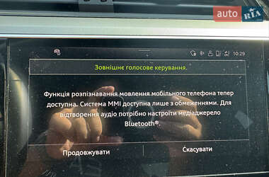 Позашляховик / Кросовер Audi e-tron 2023 в 