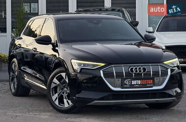 Внедорожник / Кроссовер Audi e-tron 2020 в 