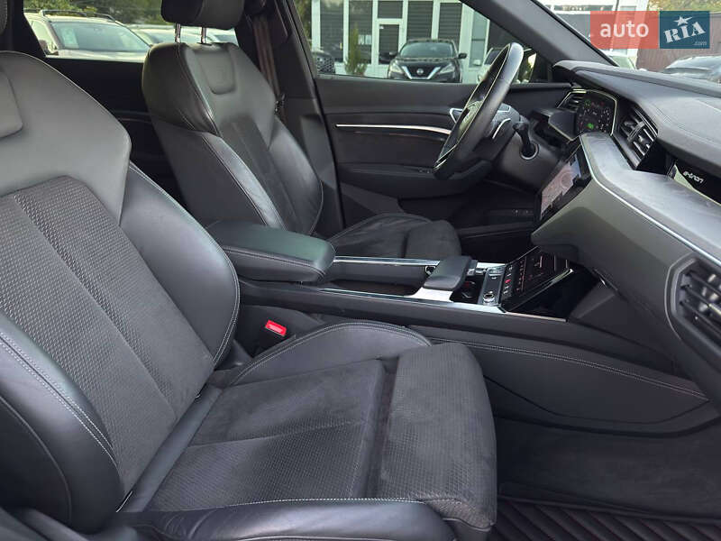 Позашляховик / Кросовер Audi e-tron 2020 в Харкові