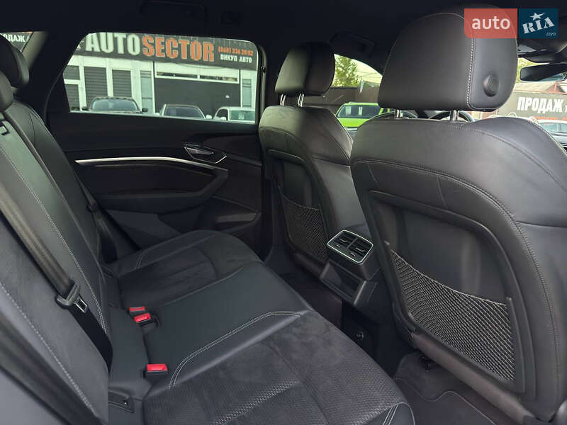 Позашляховик / Кросовер Audi e-tron 2020 в Харкові