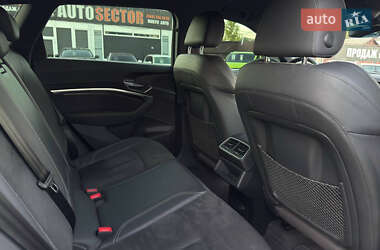 Внедорожник / Кроссовер Audi e-tron 2020 в 