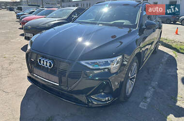Позашляховик / Кросовер Audi e-tron 2022 в Києві