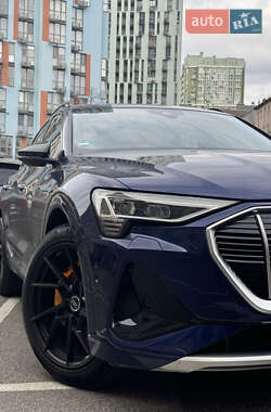 Позашляховик / Кросовер Audi e-tron 2020 в Києві