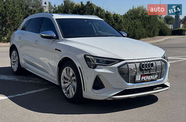 Позашляховик / Кросовер Audi e-tron 2022 в Києві