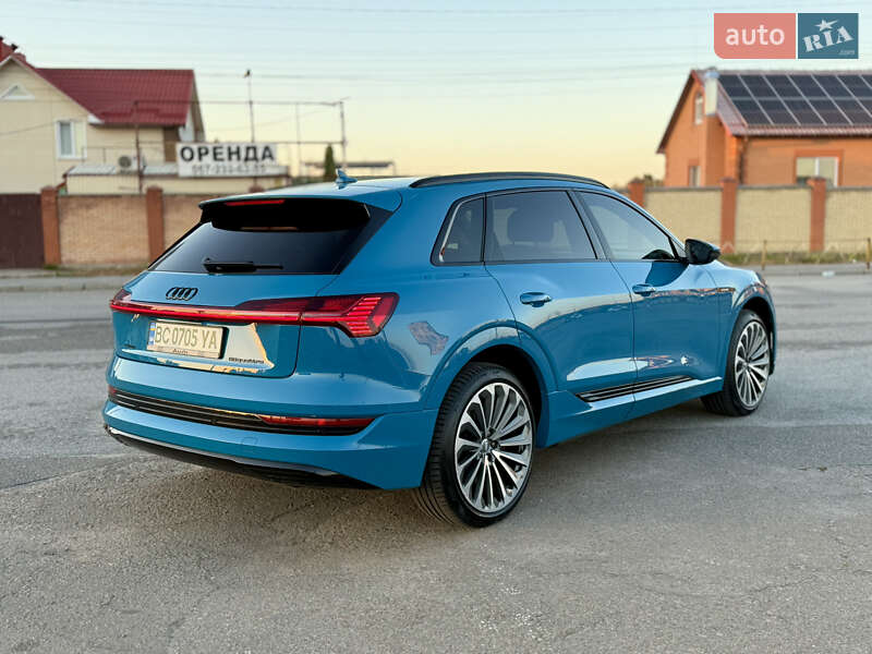 Внедорожник / Кроссовер Audi e-tron 2019 в Киеве