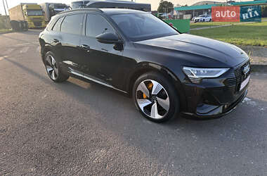 Позашляховик / Кросовер Audi e-tron 2021 в Львові