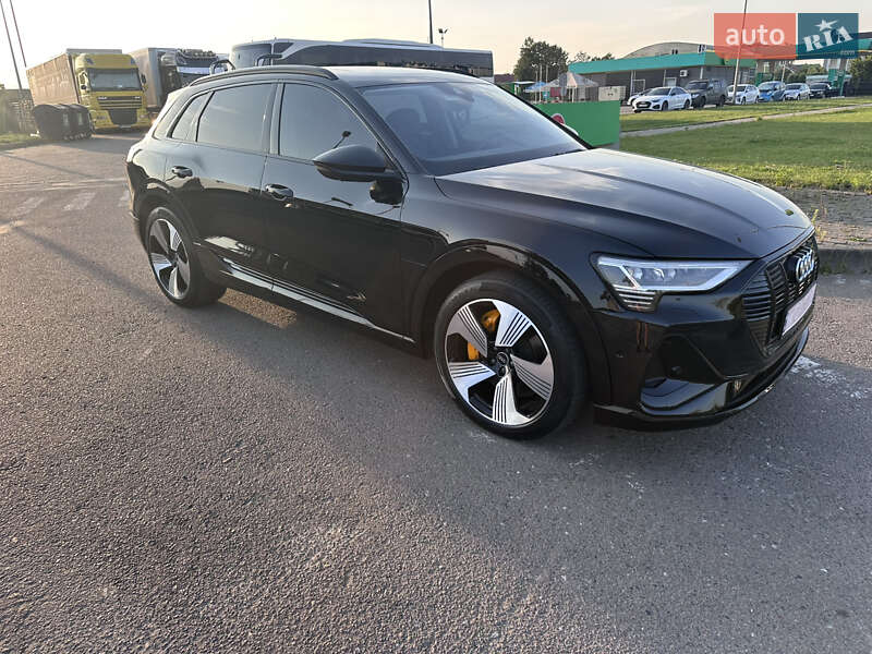 Audi e-tron 2021