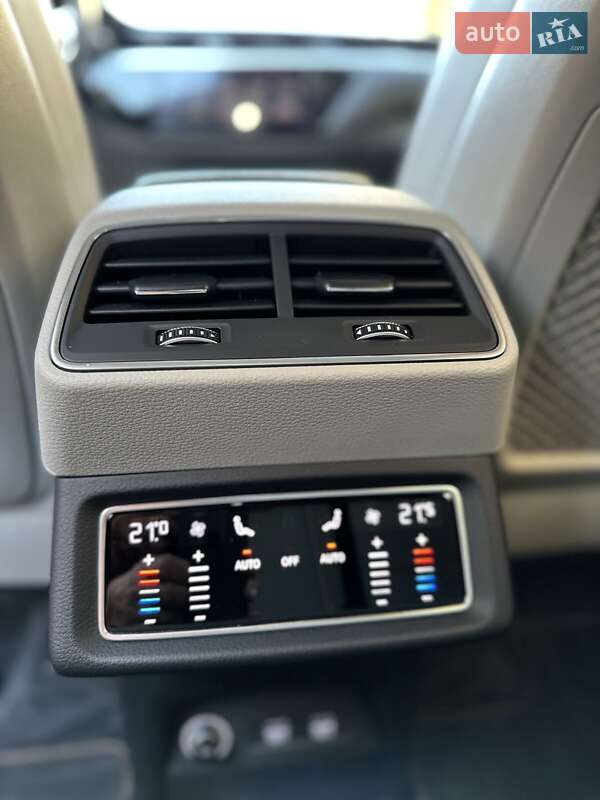 Внедорожник / Кроссовер Audi e-tron 2018 в Киеве