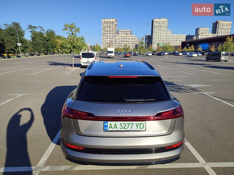 Внедорожник / Кроссовер Audi e-tron 2021 в Киеве фото 19 Внедорожник / Кроссовер Audi e-tron 2021 в Киеве