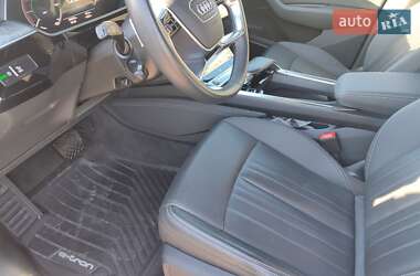 Внедорожник / Кроссовер Audi e-tron 2021 в 