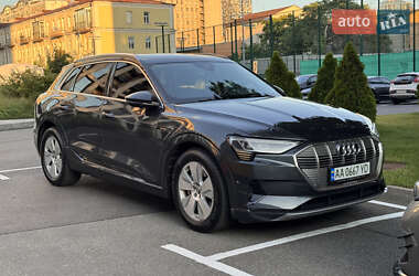 Внедорожник / Кроссовер Audi e-tron 2019 в 