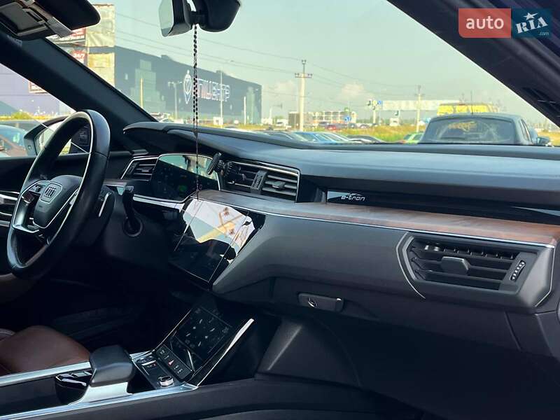 Внедорожник / Кроссовер Audi e-tron 2020 в Львове